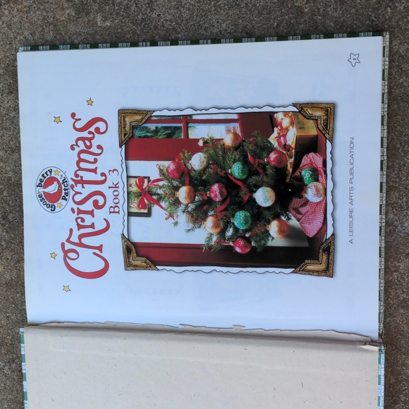 Gooseberry Patch Christmas Book 3 Leisure Arts Recipes Holiday Gift Giving Ideas - Picture 2 of 16